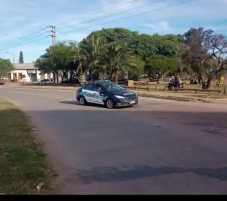 La Policía Federal realizó un gran operativo frente a una escuela de Gualeguaychú
