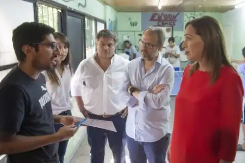 Vidal visitó un comedor municipal junto al intendente de Tres de Febrero