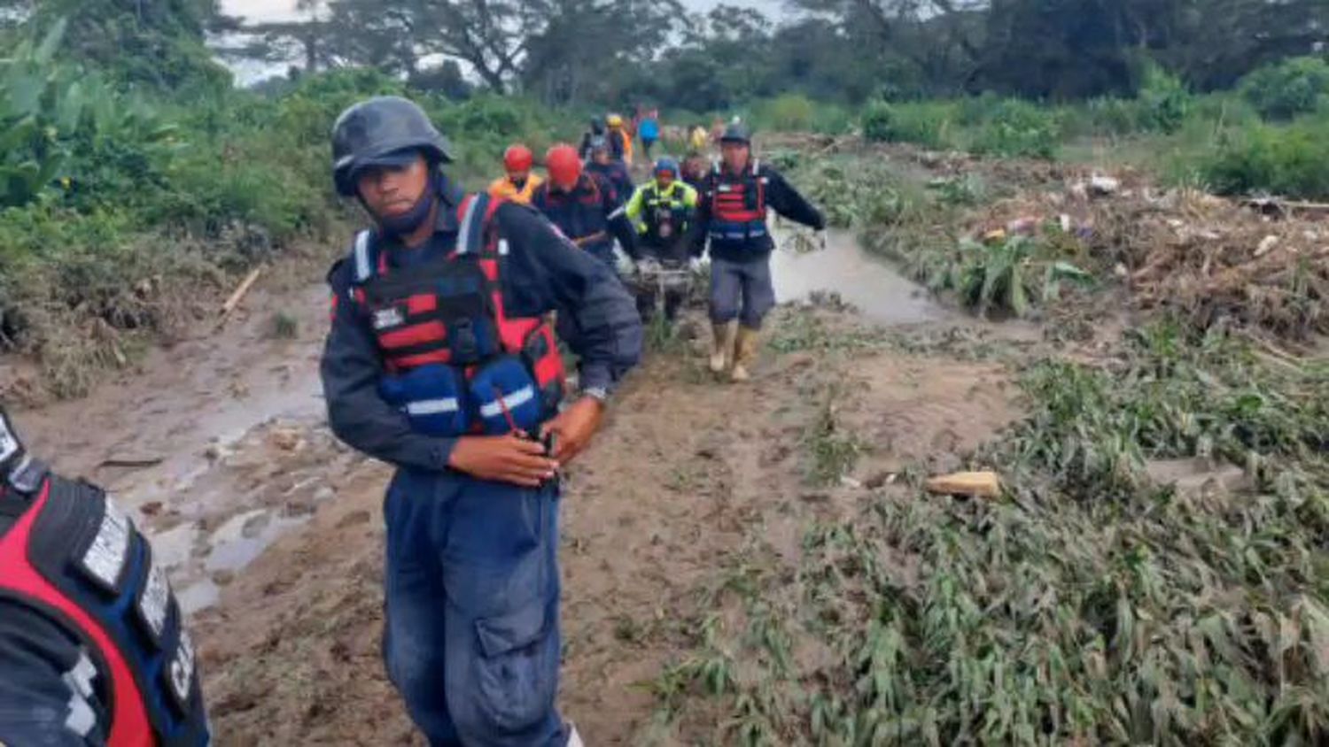 ¡LAS LLUVIAS HACEN ESTRAGOS EN VENEZUELA! 12 personas han fallecido esta semana