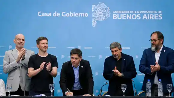 Kicillof anunció una inversión millonaria en ciencia y volvió a marcar diferencias con el oficialismo