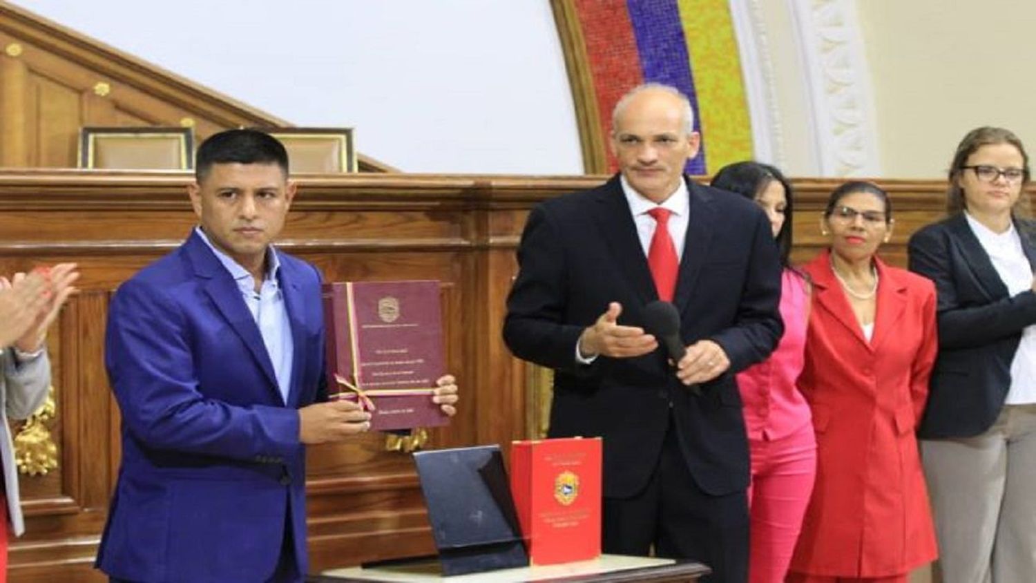 ¿ALCANZARÁ PARA ALGO?  Revelan monto del presupuesto para el 2024 y es una MILLONADA DE DÓLARES