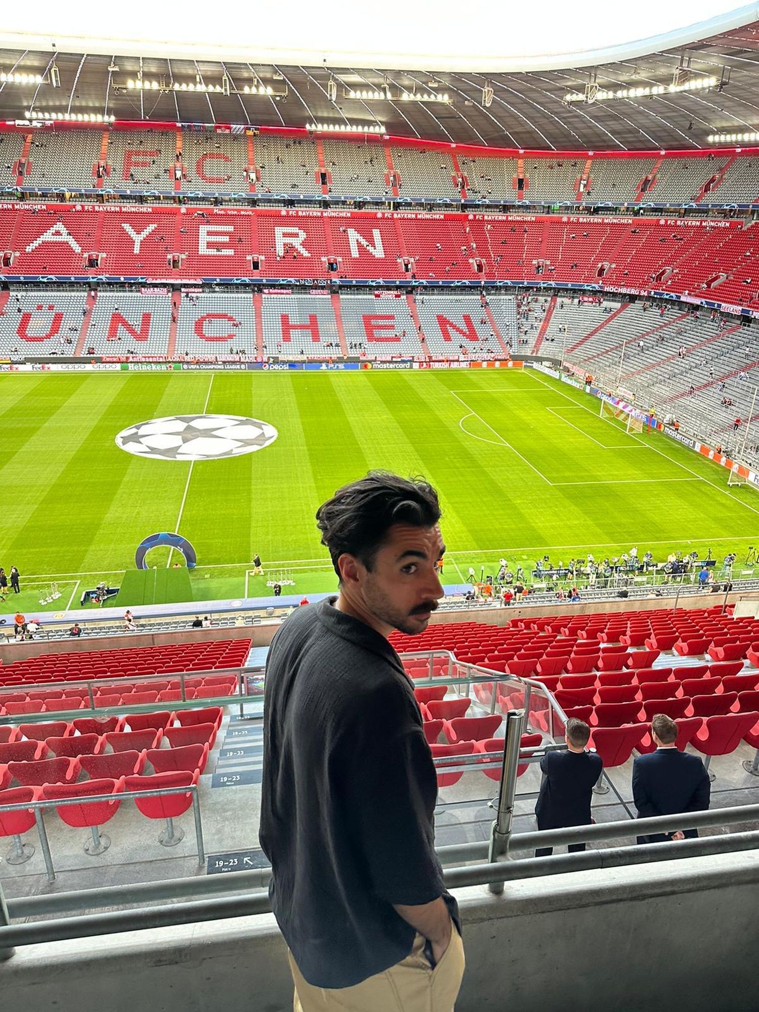 Del vestuario de cine a fabricar camisetas de River en Alemania, el camino del tandilense Marcos Martínez