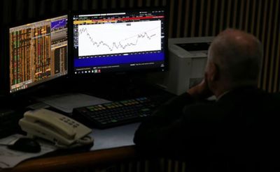 Mercados: el riesgo país superó los 900 puntos antes de las elecciones bonaerenses