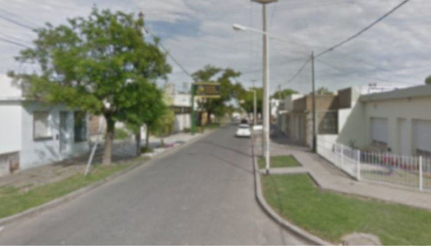 Alertan sobre un hombre que hace exhibiciones obscenas en la vía pública