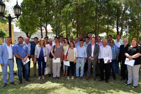 Intendentes del PJ respaldaron a Bordet en la firma del consenso fiscal