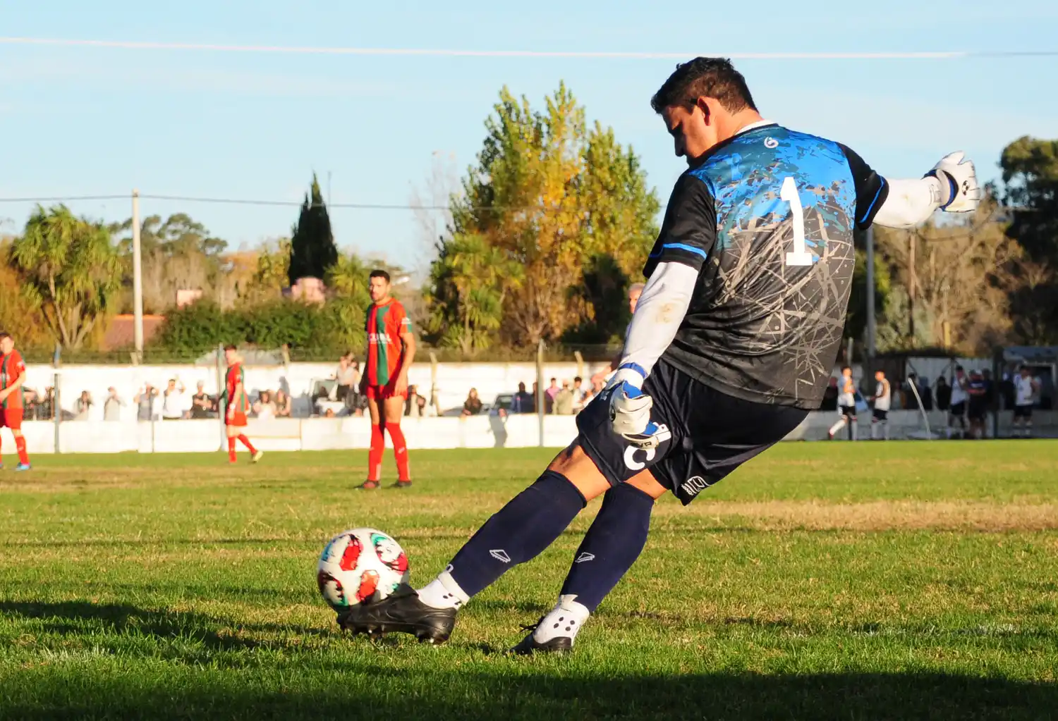 Serén es el arquero de Gimnasia.