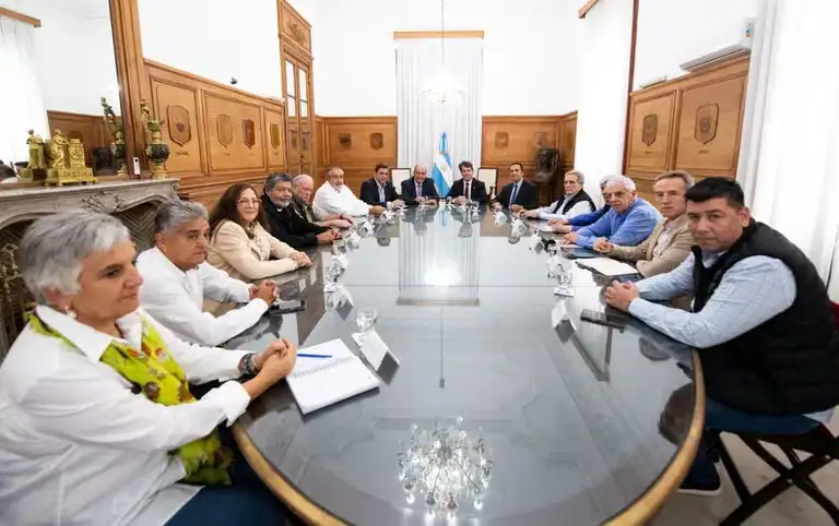 La CGT se reunió por primera vez con el Gobierno
