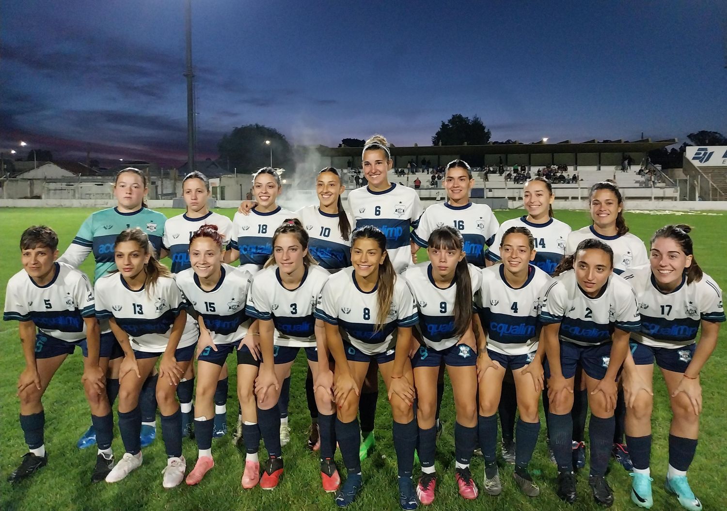 El femenino de Gimnasia terminó el año con un festejo