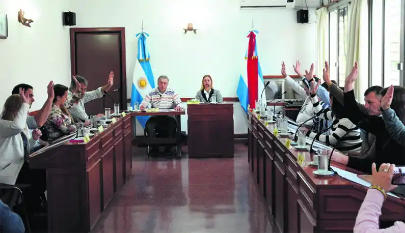 Los concejales se excluyeron de un aumento salarial