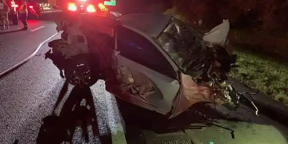 IMPACTANTE: Choque de 15 carros deja a seis personas heridas en Florida