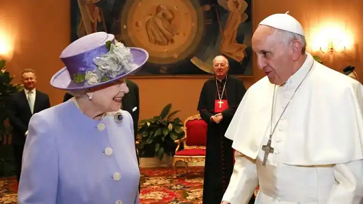Francisco recibió a la reina Isabel de Inglaterra 