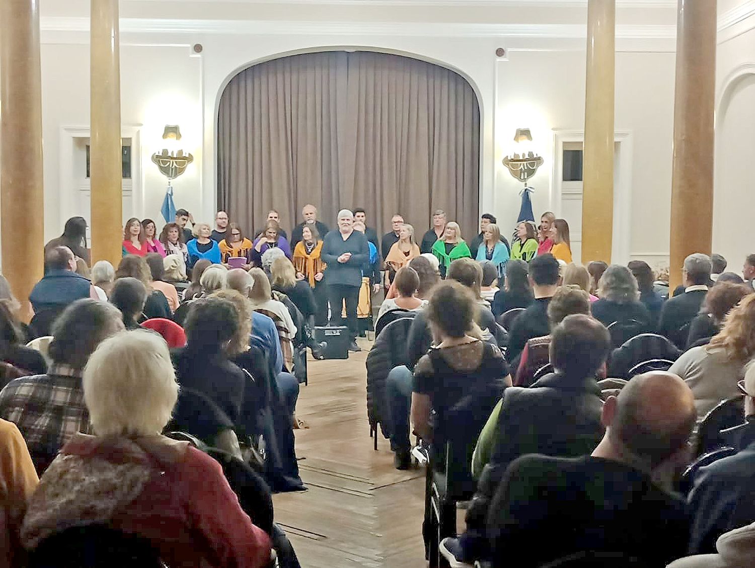 El encuentro se realizó en el Aula Magna de la Unicen.