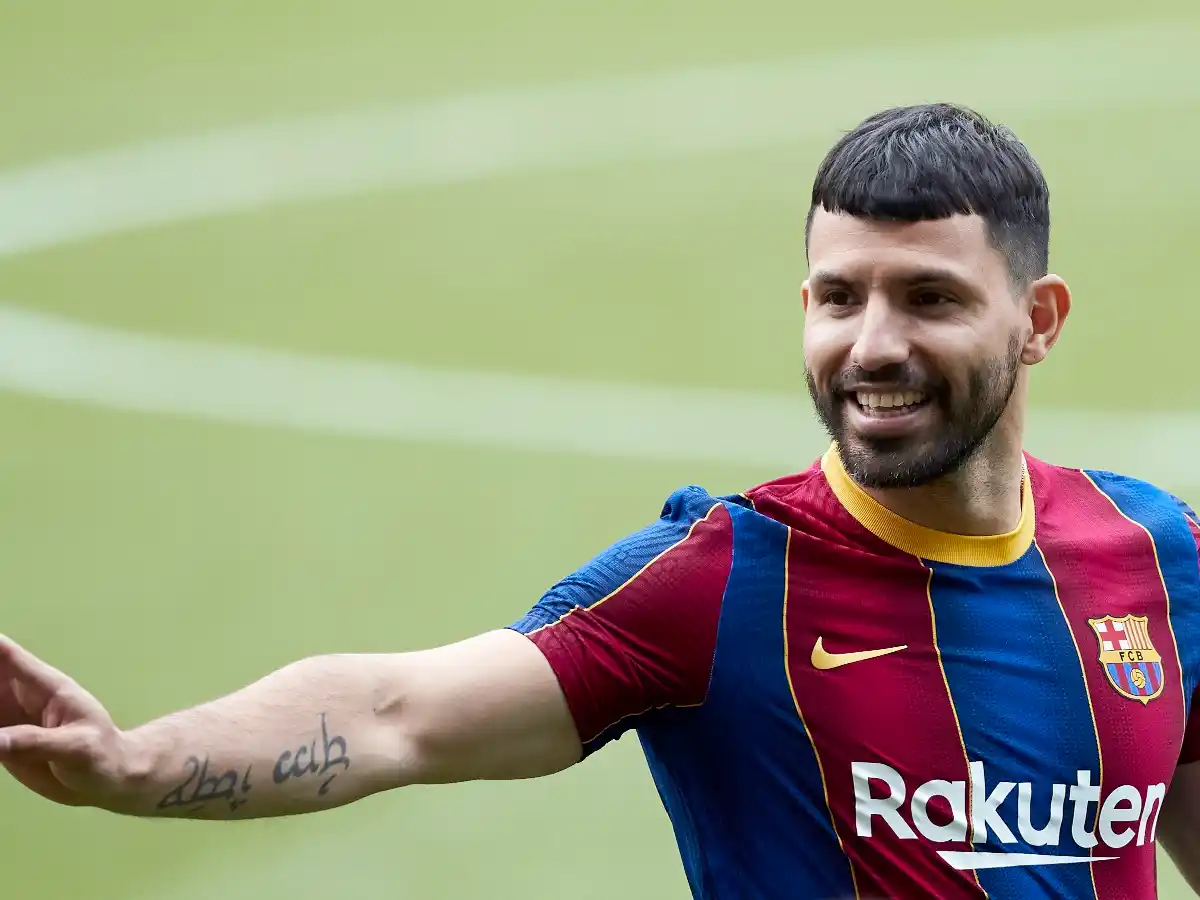 Agüero fue presentado en Barcelona