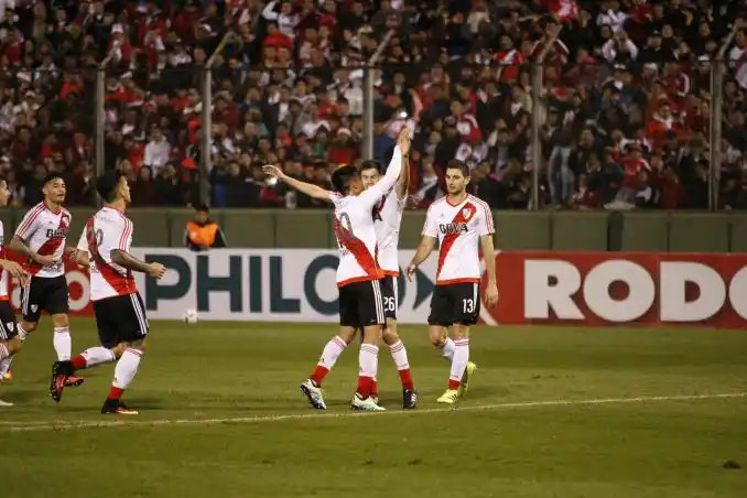 Con el último suspiro, River le ganó a Estudiantes de San Luis 