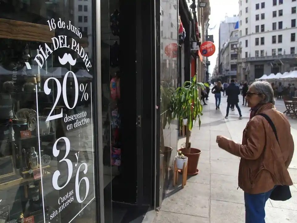 Las promociones no compensaron el menor poder de compra y las ventas por el Día del Padre cayeron 1,7%