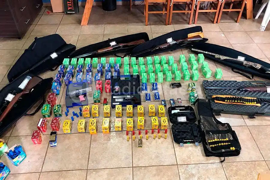 Desarticularon en el Norte del país una organización que comercializaba armas de fuego y municiones a través de encomiendas