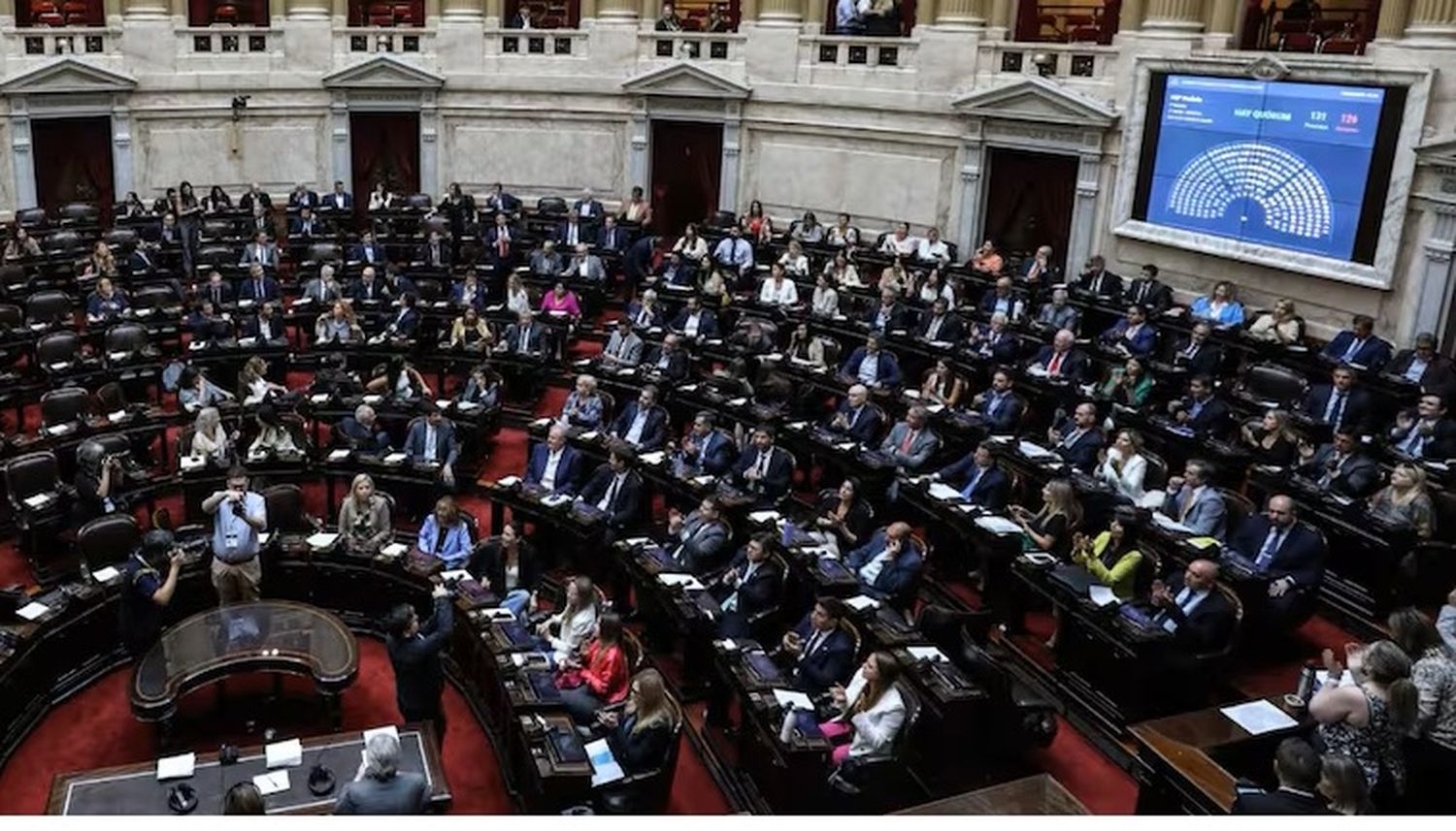 Se aprobó el DNU para blindar el acuerdo con el FMI: Así votaron los diputados entrerrianos