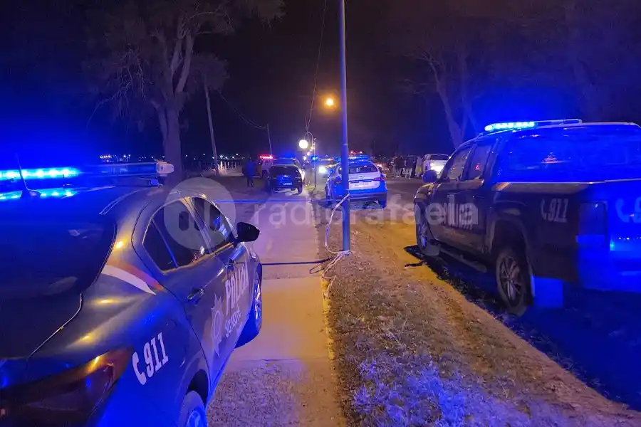 Feroz persecución y tiroteo en la zona desencadenó un violento accidente: hay heridos y un hospitalizado