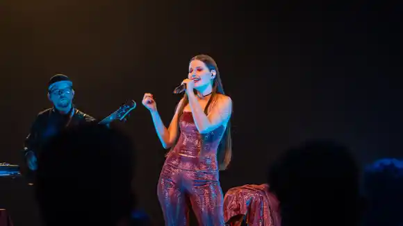 Delfina Beltramone presentó su nuevo material en un evento único