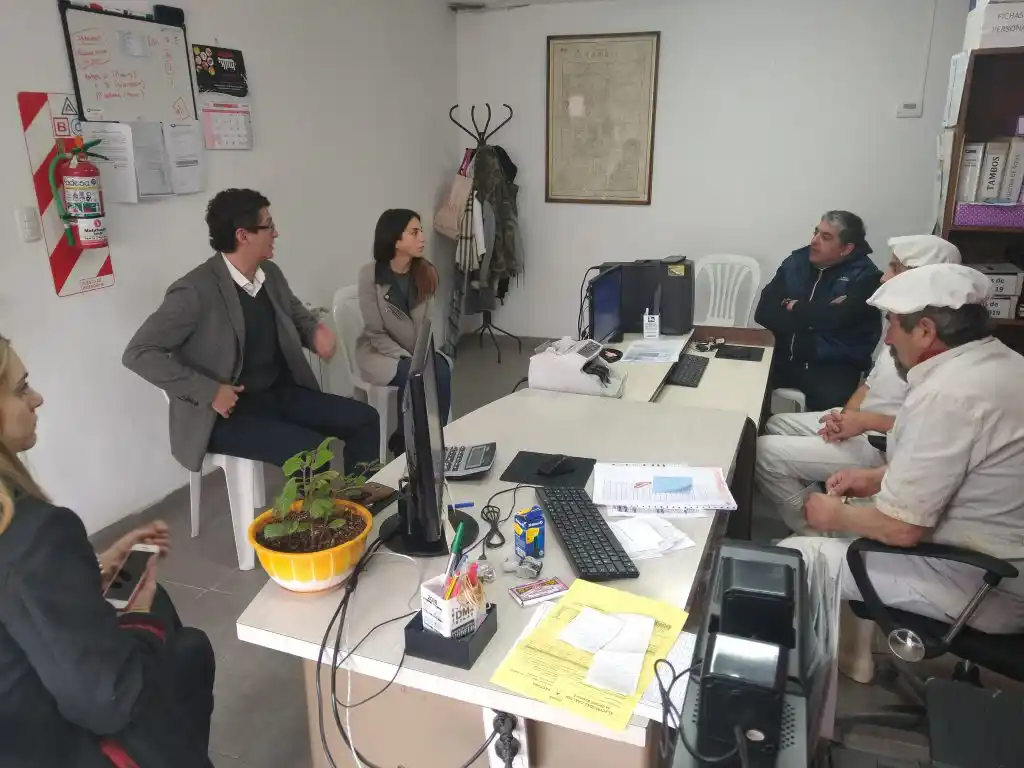 El Secretario de emprendedores y Pymes de  la Nación se reunió con el Cluster Quesero