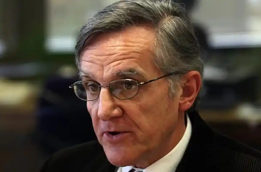 Asesor del Gobierno admitió que el proceso de vacunación «viene retrasado»