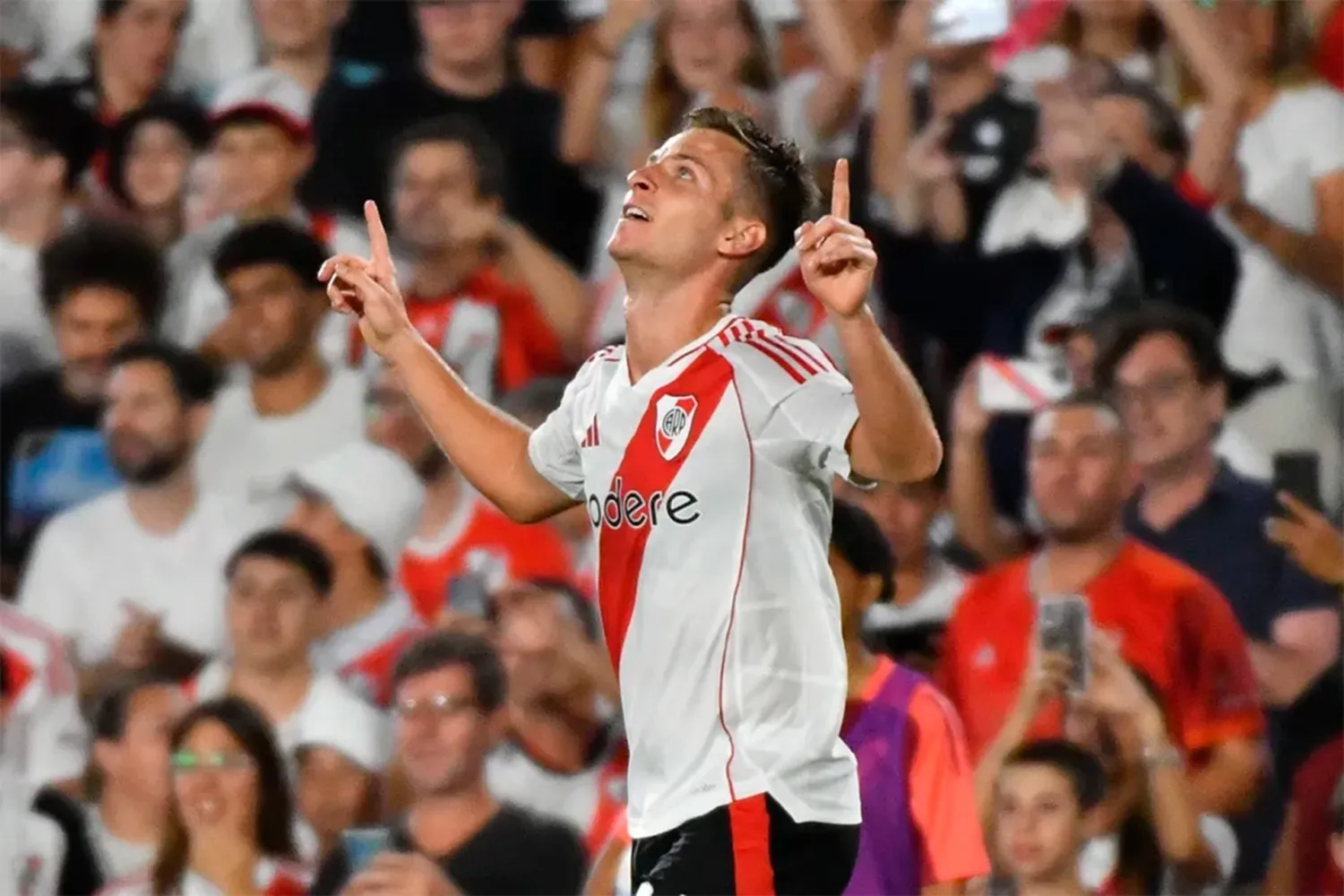 Con dos golazos, el nuevo River de Gallardo le ganó a la selección de México