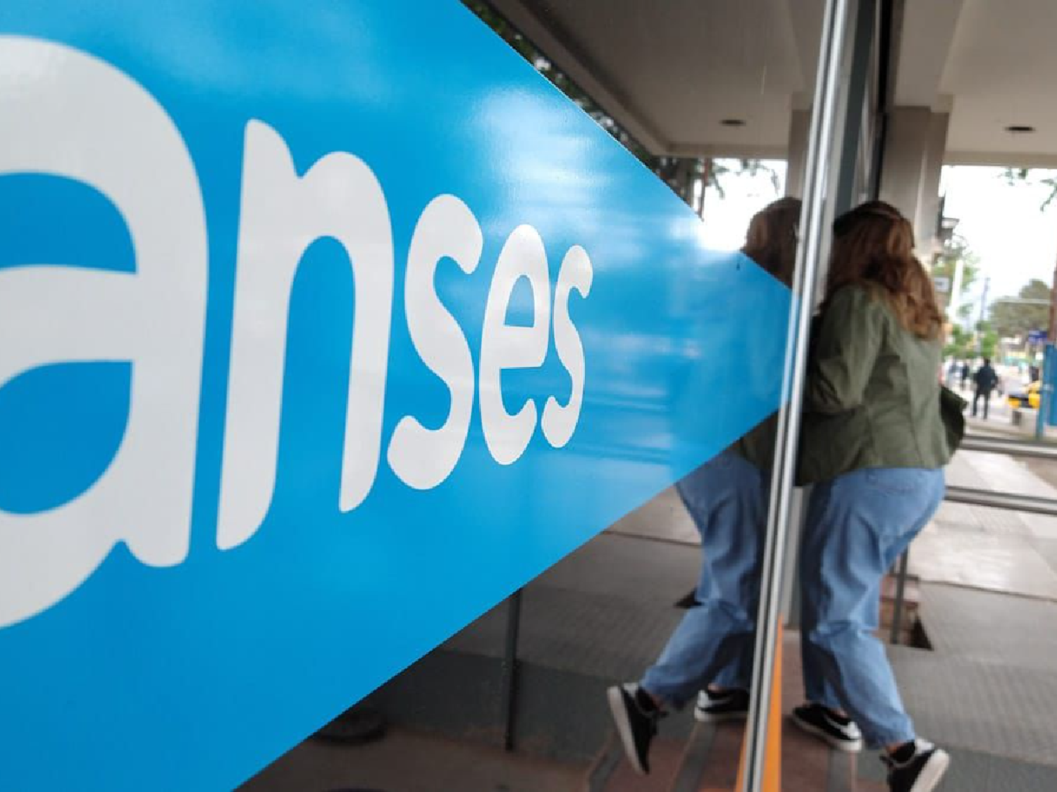 Asesorarán a vecinos para trámites de ANSES y PAMI
