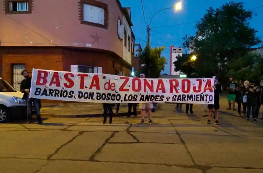 Zona Roja, al límite: "No podes ni sacar la basura sin miedo"