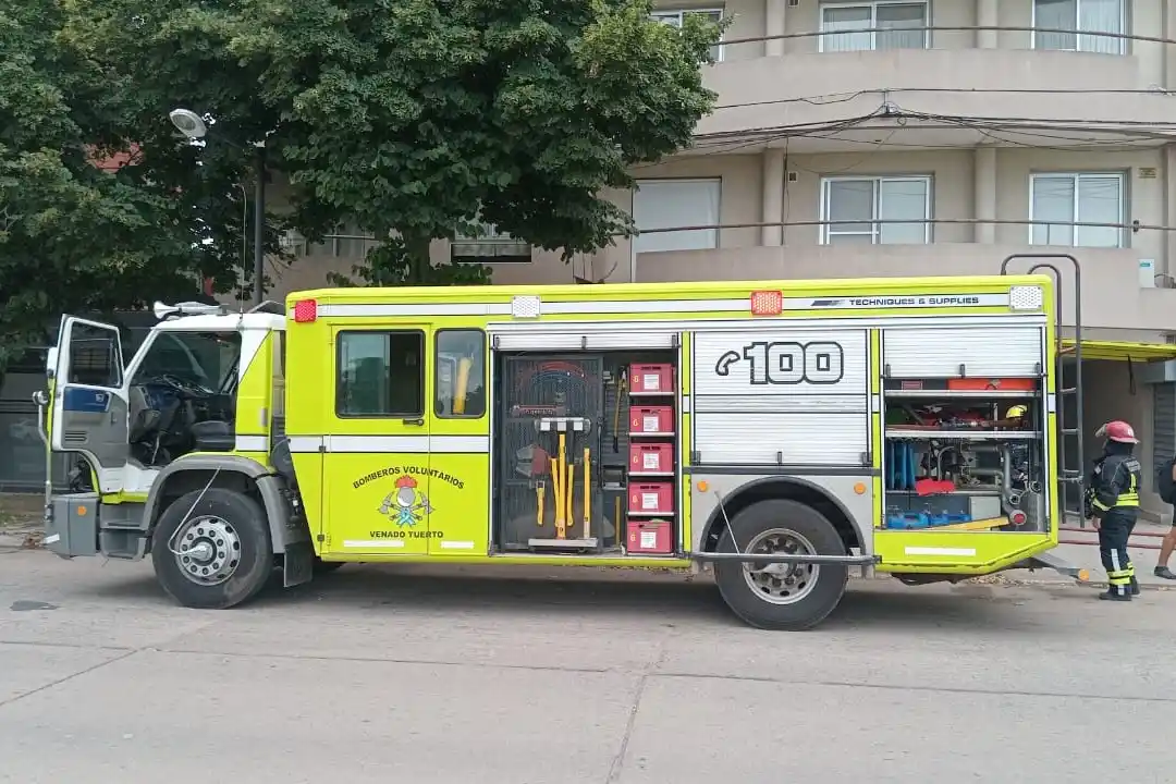 Bomberos de Venado Tuerto en acción.