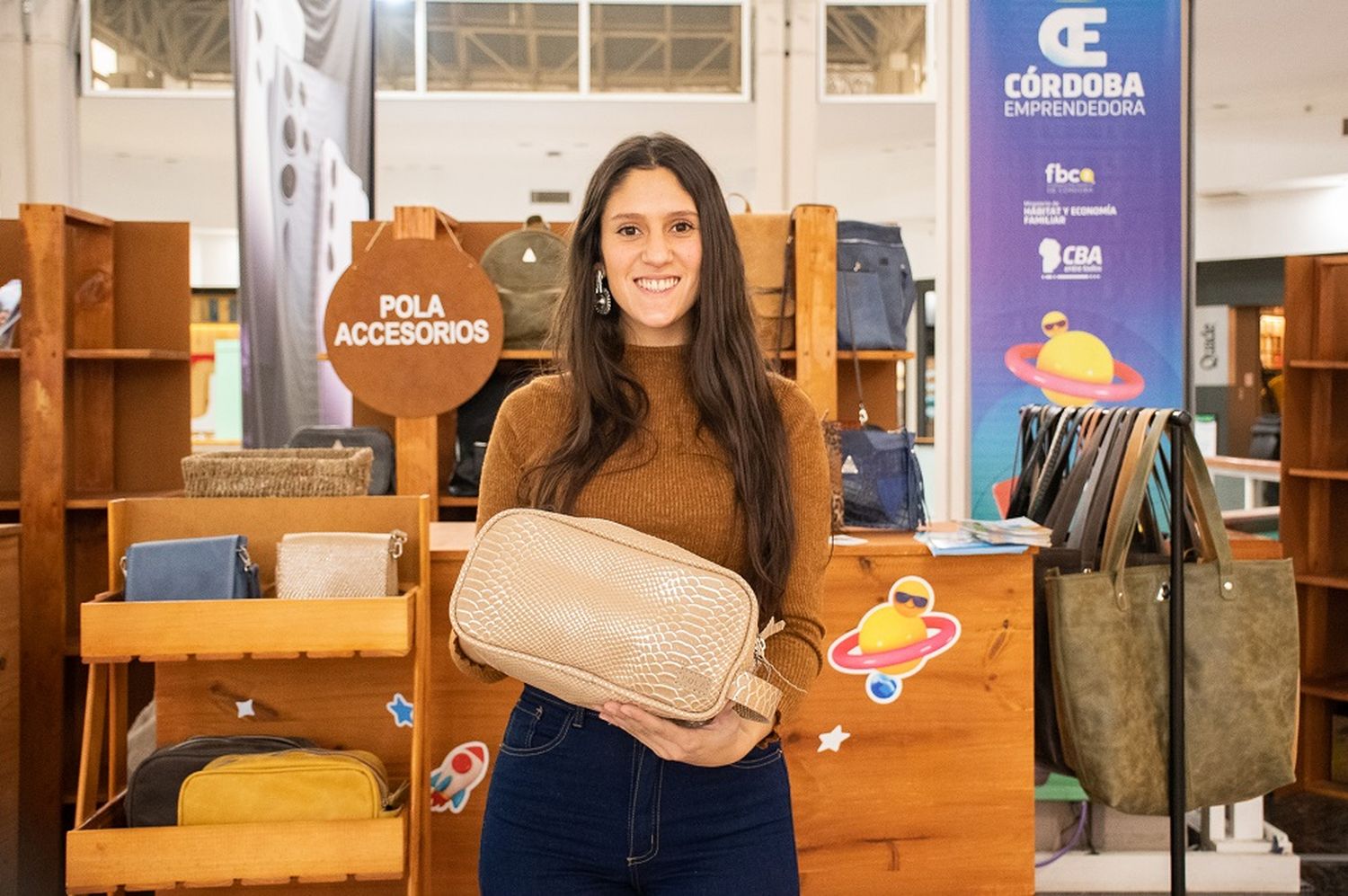 Ya pasaron más de 50 emprendimientos por los stands.