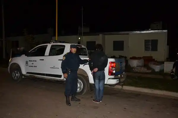 Intentó meterse en una casa equivocada y un militar lo atrapó
