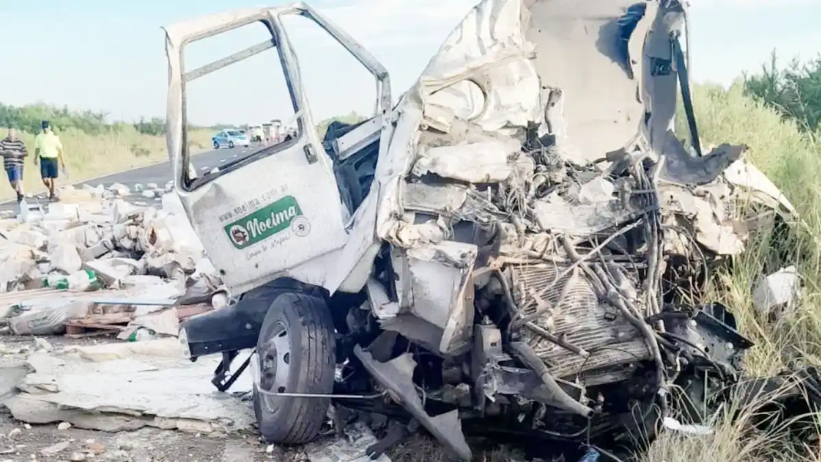 Tragedia vial: un camionero murió y dos personas resultaron heridas
