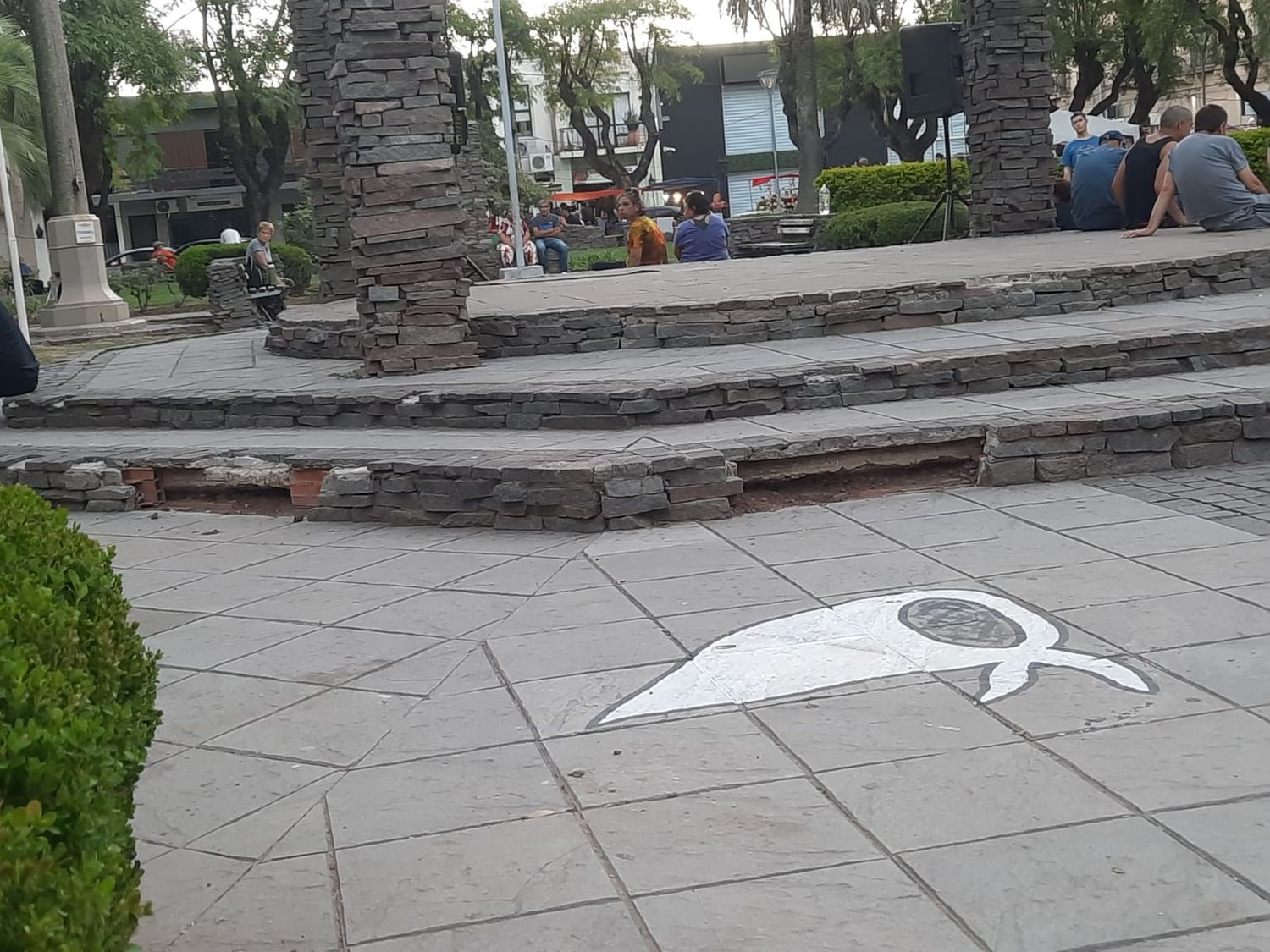 Deterioro en Plaza Begrano