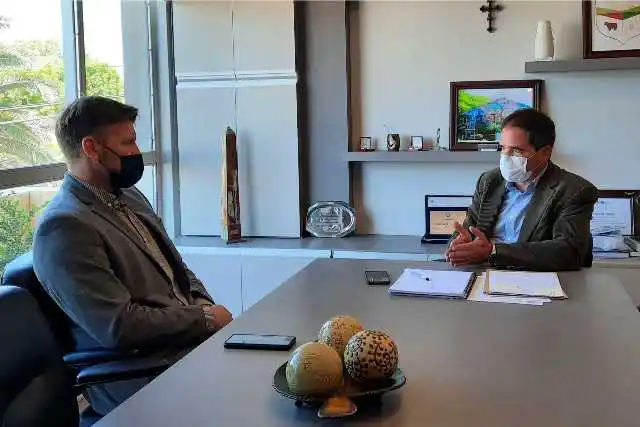 El Becario articula sus programas con empresas y municipios de la provincia