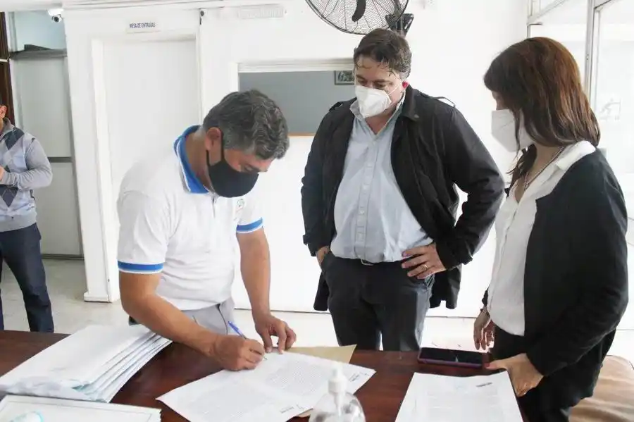 Paoltroni acercó sus propuestas 
a los legisladores provinciales