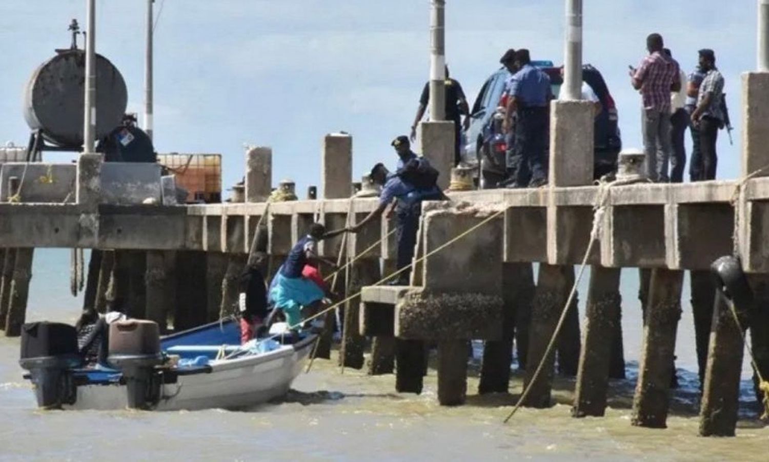 POR INTENTAR INGRESAR ILEGALMENTE a Trinidad y Tobago: capturan a 22 venezolanos