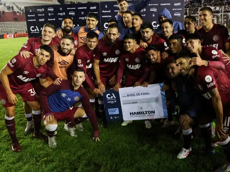 El Granate venció 2 a 0 a Vélez y esta en 8° de final. Foto:Copa Argentina
