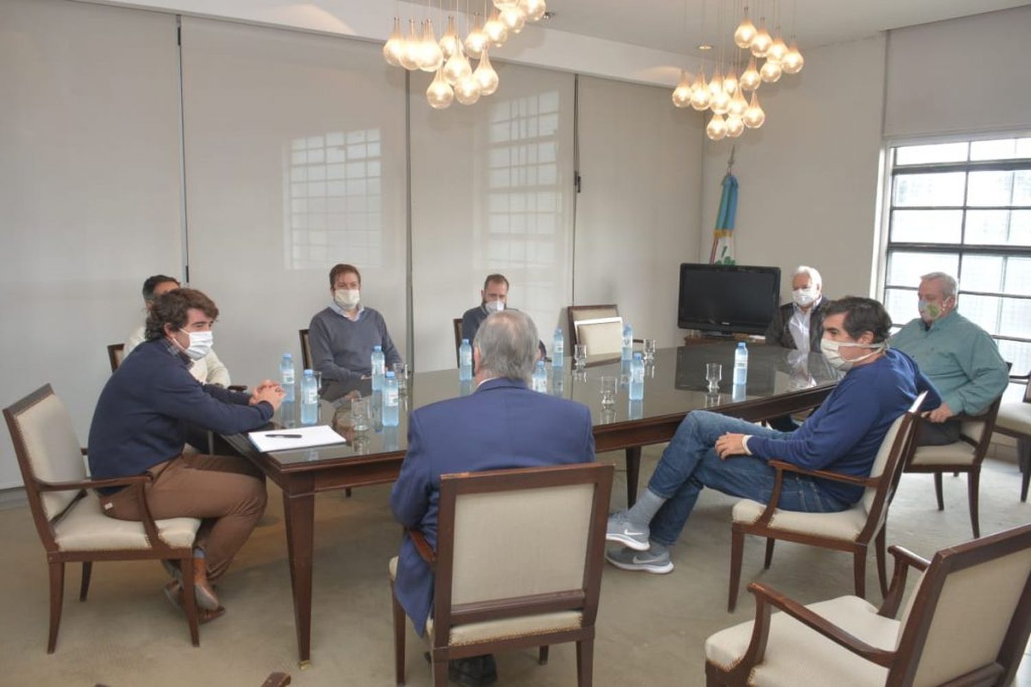  La Usina, el Municipio y Cámara Empresaria acordaron medidas para el sector comercial