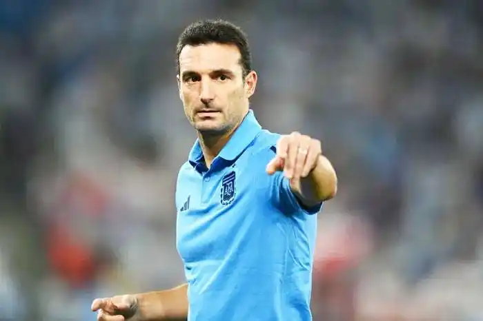 "Scaloni está en la mesa de los grandes", afirmó Ricardo Gareca