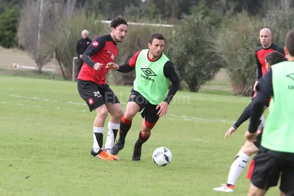 Colón empató un amistoso con Patronato