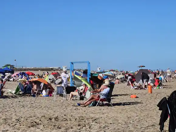 Verano en Villa Gesell: Las localidades del sur tuvieron picos de alojamiento y fueron las más elegidas por los turistas