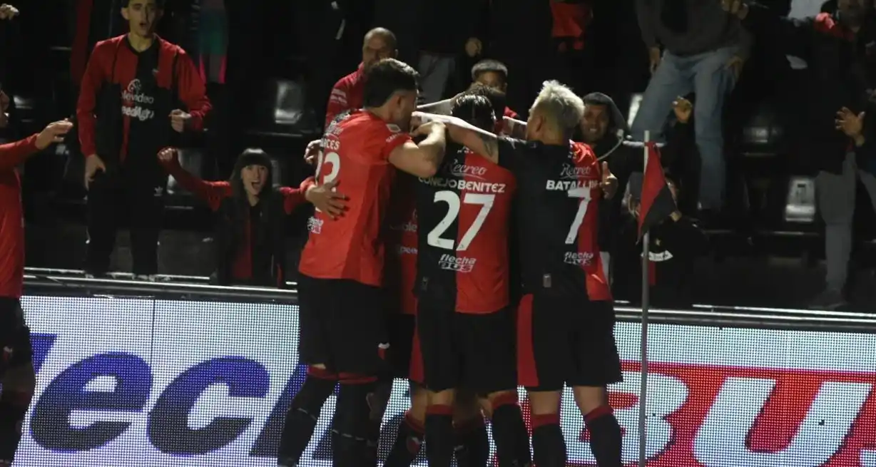 Colón ganó otro partido clave en la Copa de la Liga.