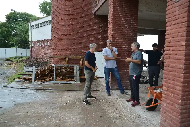 Avanza la puesta en valor del emblemático edificio del Turista en Chascomús