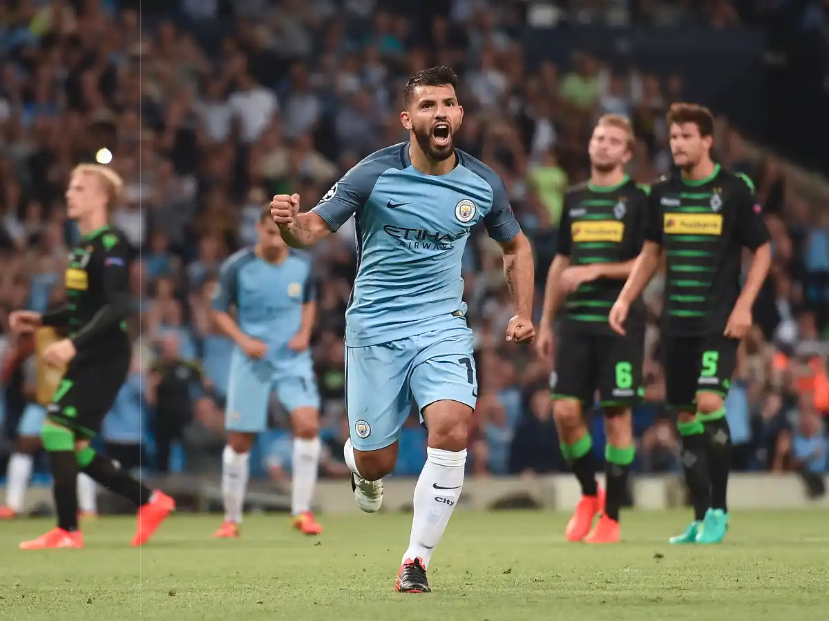 Agüero se hizo presente en la red para Manchester City