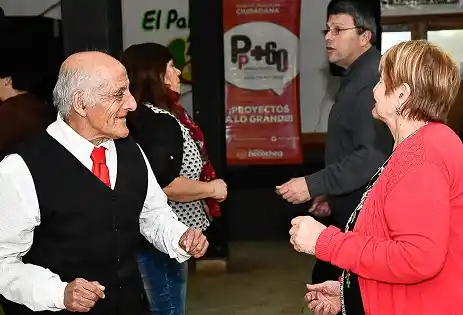 Preparativos para festejar el Día del Jubilado 