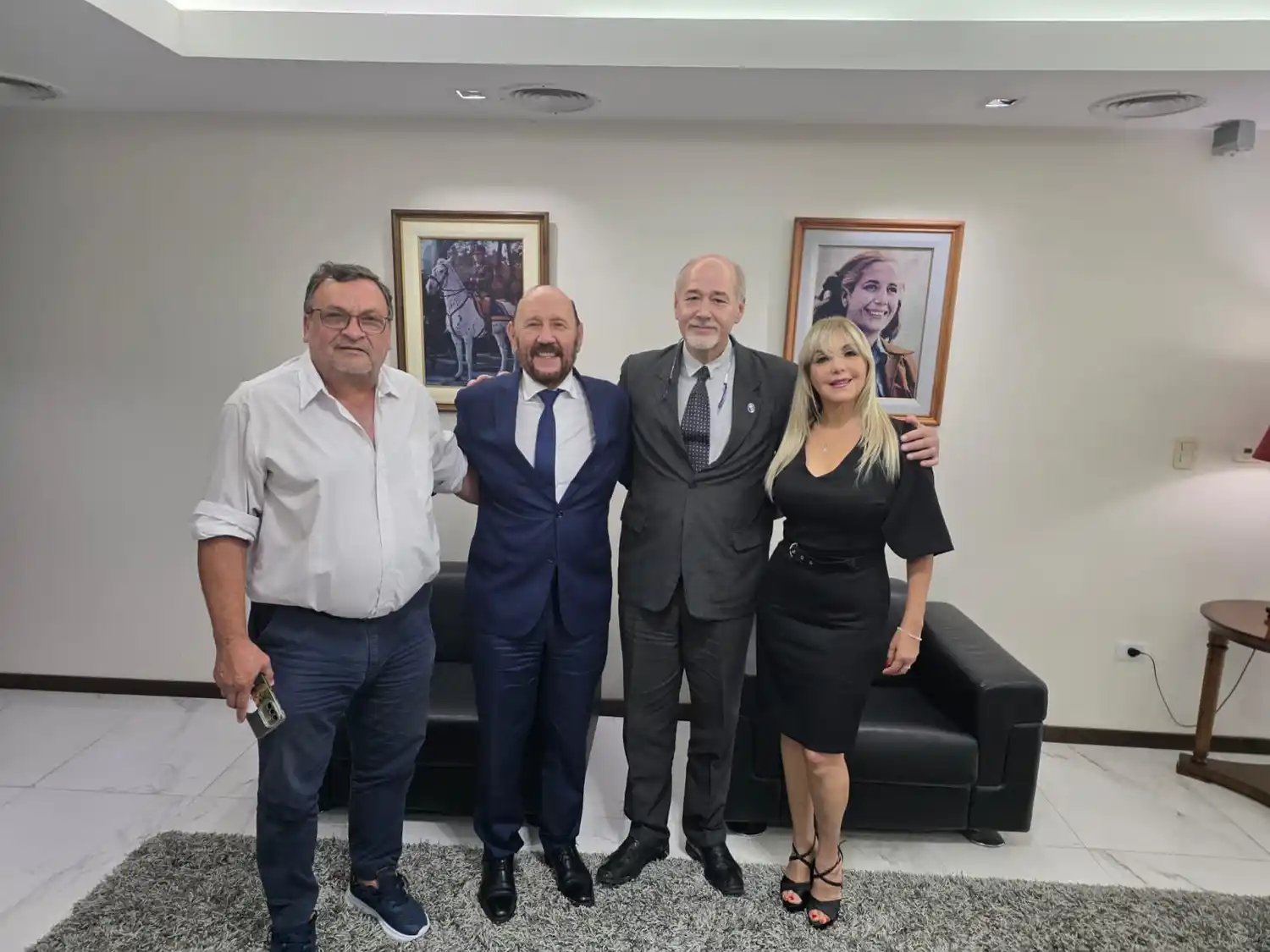 Insfrán y gremios nacionales ratificaron la defensa de la paritaria y los fondos escolares