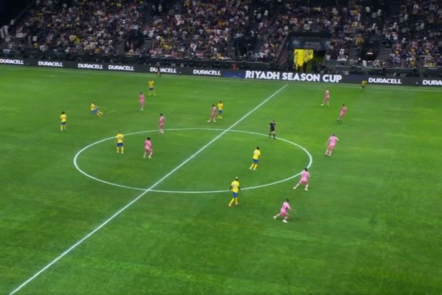 A lo Chilavert: el tremendo golazo que le hicieron al Inter de Miami y Messi vio desde el banco