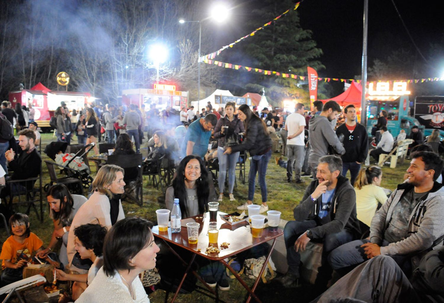 El Oktoberfest congregó a cientos de personas ávidas por disfrutar de variedad de cervezas