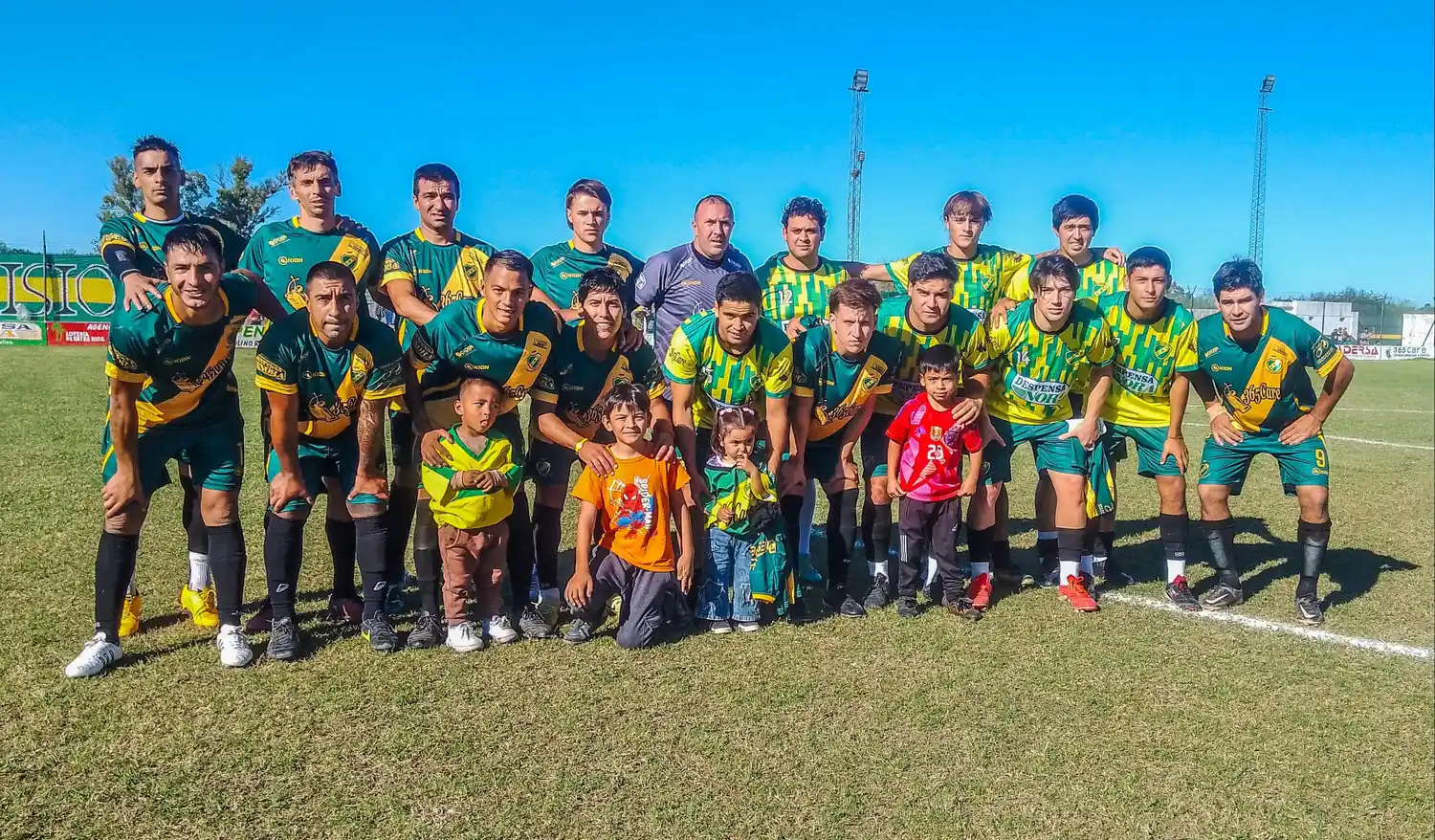 “Fútbol con alma: Ganó Urquiza , Central emociona y la tabla se aprieta”