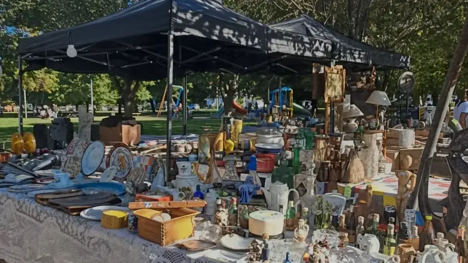 Tandil recibirá al II Encuentro Provincial de Pulgas y Coleccionismo en la Plaza San Martín.